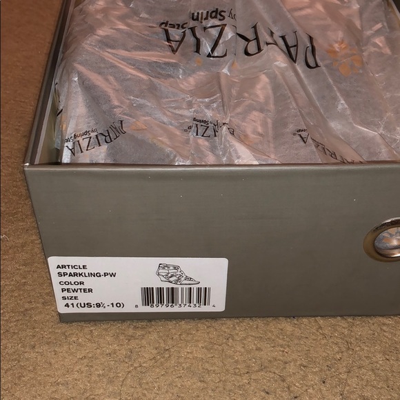 Gray Sparkly Wedge Sandals - Women’s Size 10 - Picture 4 of 5